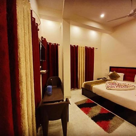Hotel Banke Bihari หริทวาร ภายนอก รูปภาพ